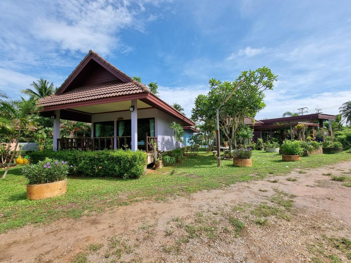 Pawarisa Resort Pathio Екстериор снимка