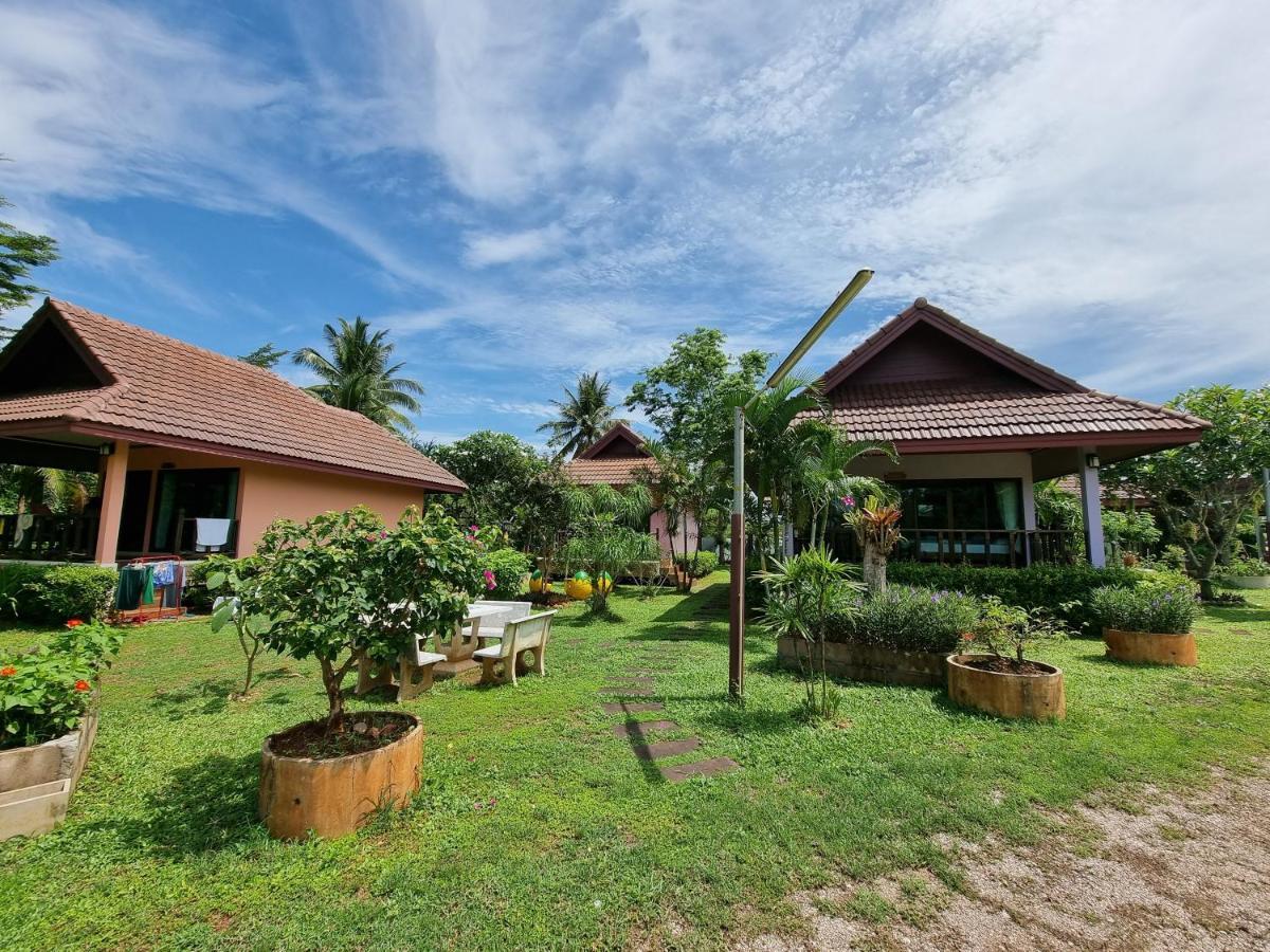 Pawarisa Resort Pathio Екстериор снимка
