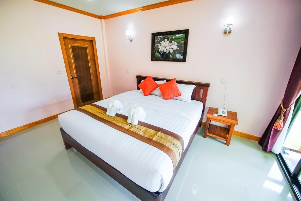 Pawarisa Resort Pathio Екстериор снимка